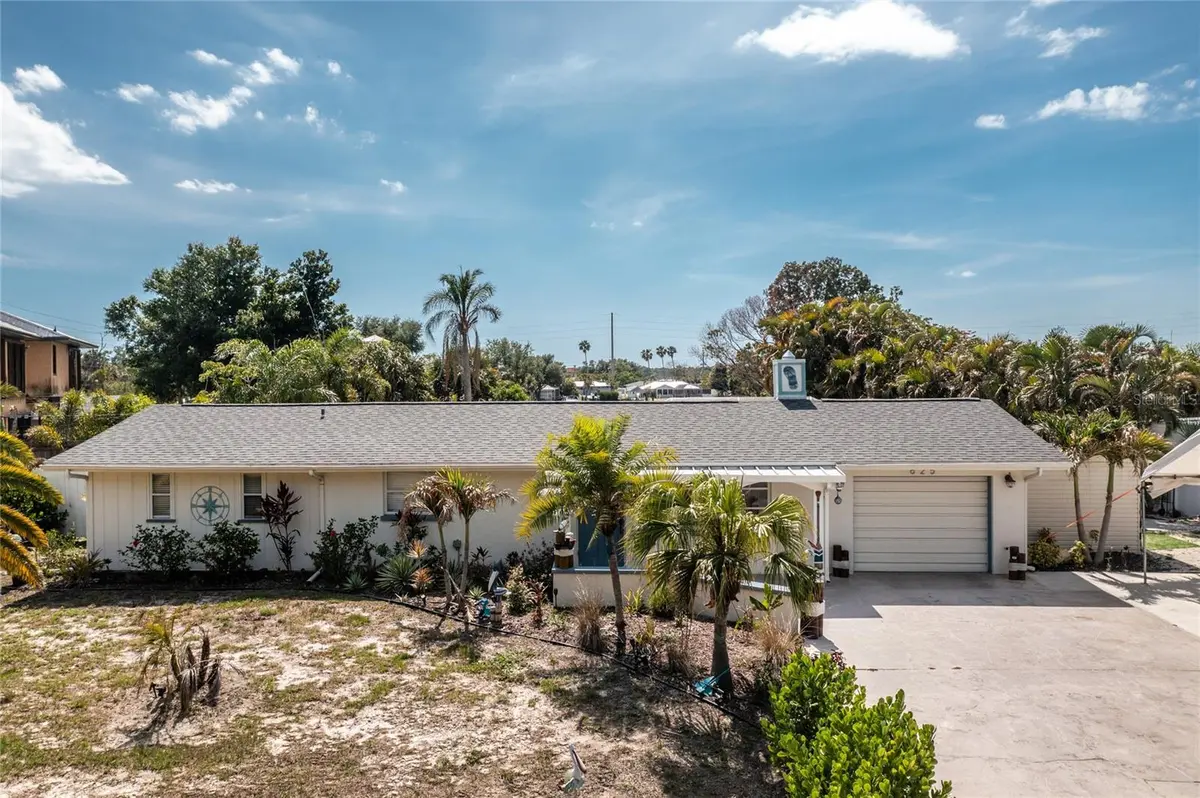 625 SANDPIPER LN, Nokomis, FL 34275