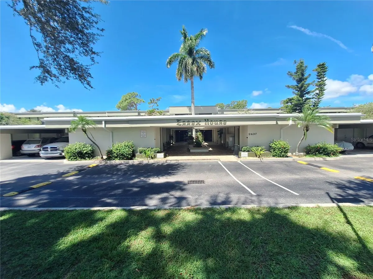 2437 HARBOR BLVD #202, Port Charlotte, FL 33952