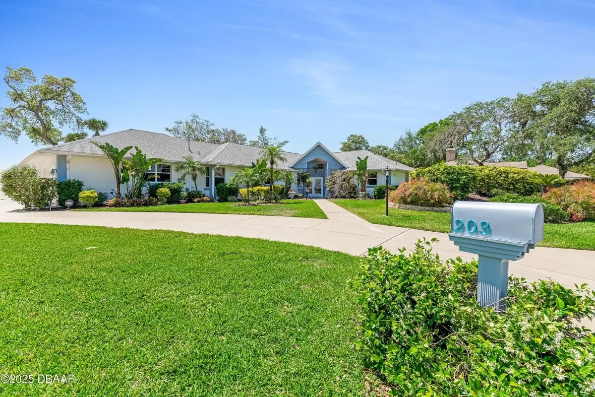203 PRESTWICK DR, New Smyrna Beach, FL 32168