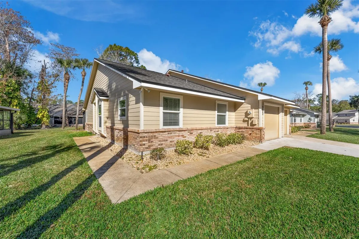 233 BOB WHITE CT, Daytona Beach, FL 32119