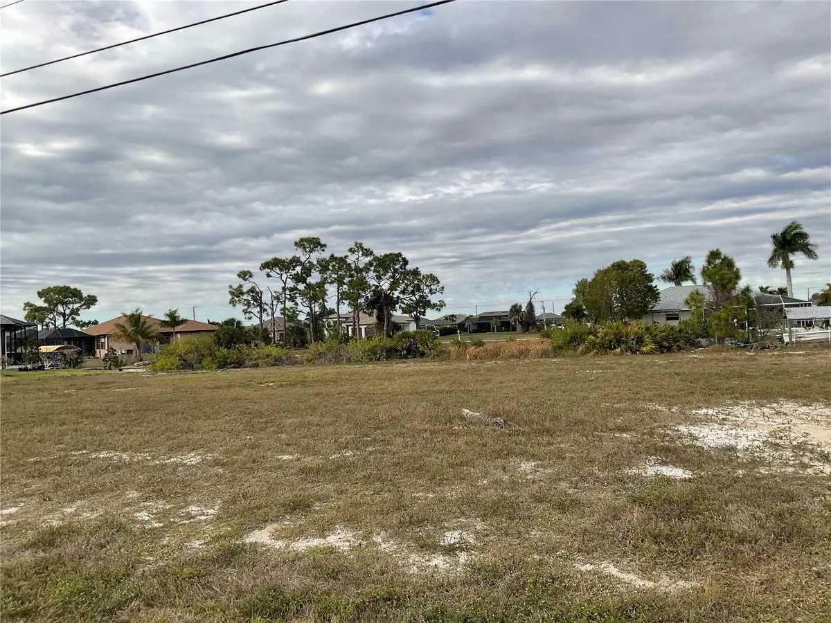 3431 NW 17TH LN, Cape Coral, FL 33993