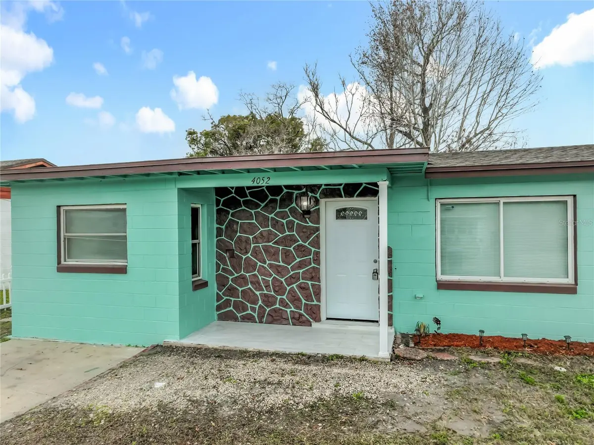 4052 CASTLEGATE DR, Orlando, FL 32839