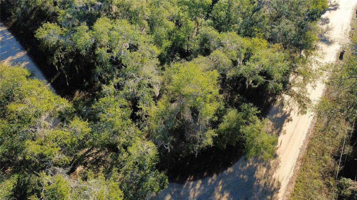 110 LEEWARD RD, Satsuma, FL 32189