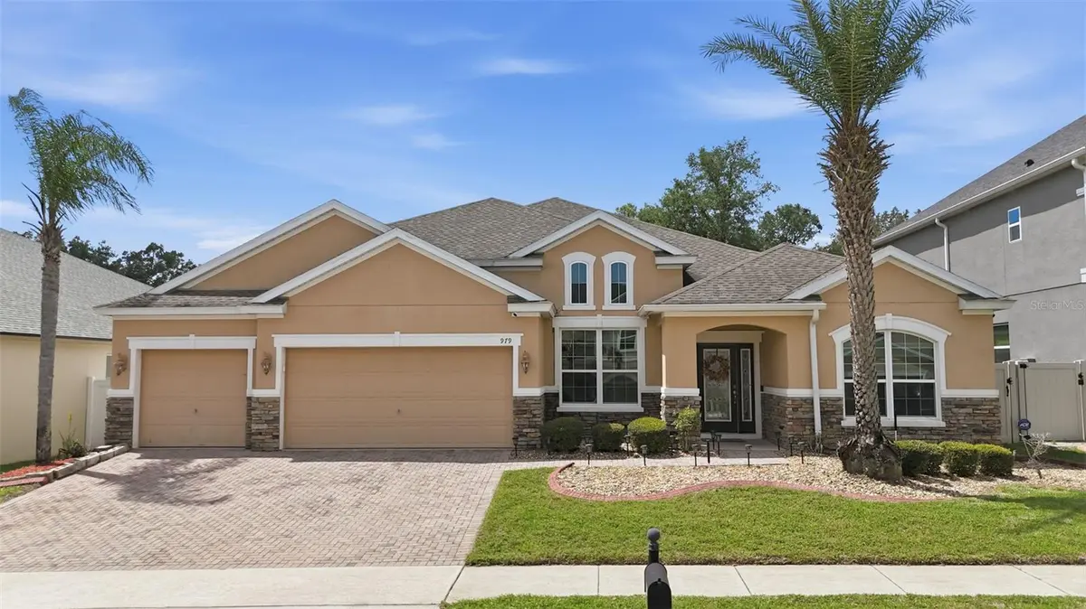 979 COUNTS CREST CIR, Apopka, FL 32712