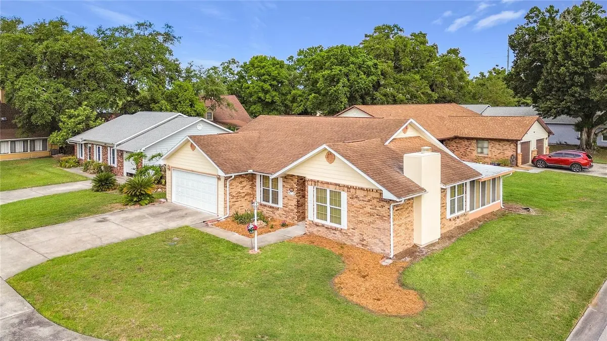 1144 MONROE AVE, St Cloud, FL 34769