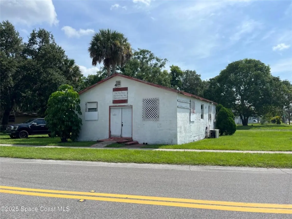 929 S DELEON AVE, Titusville, FL 32780