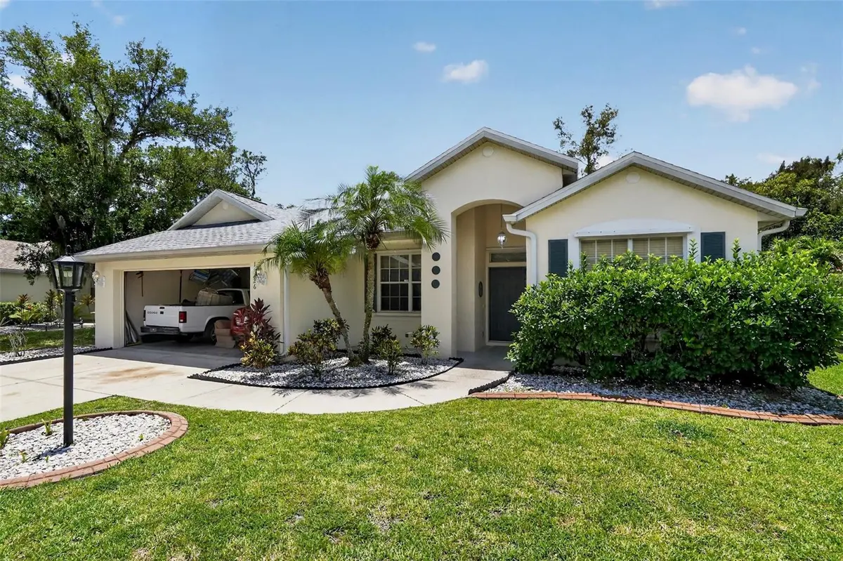 11226 PRIMROSE CIR, Bradenton, FL 34202