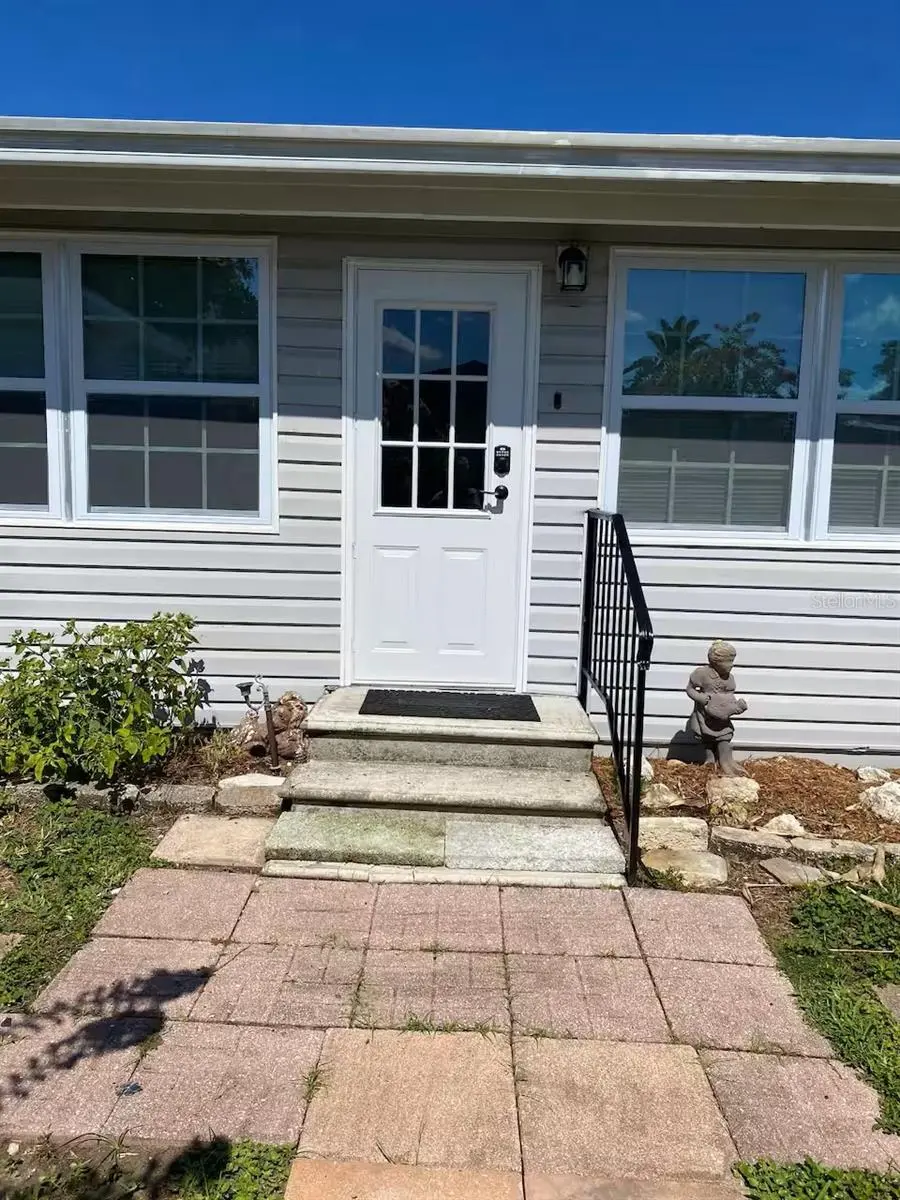 5247 ALPACA DR, Weeki Wachee, FL 34607