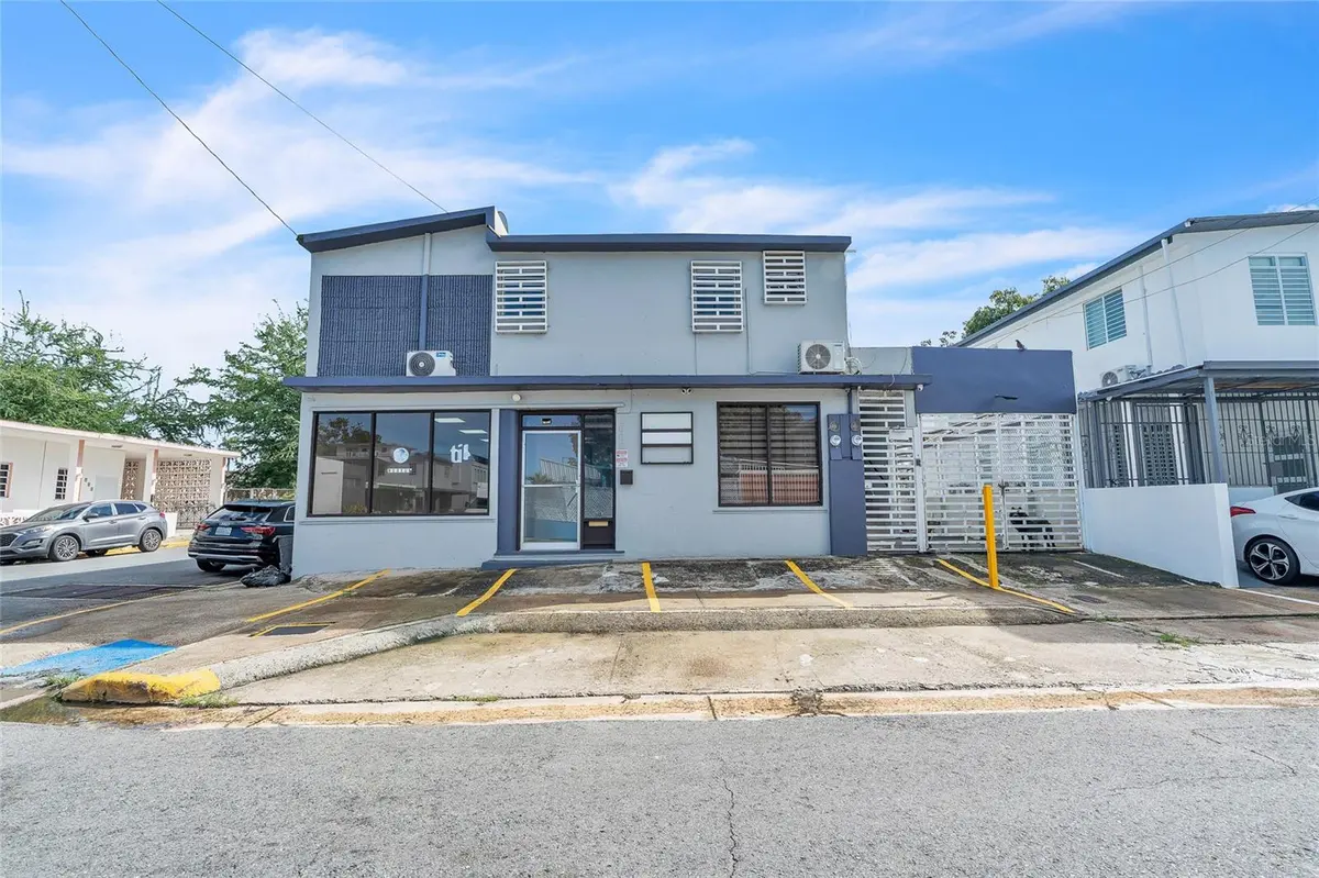 1000 8SE ANDALUCÍA, Puerto Nuevo, PR 00920