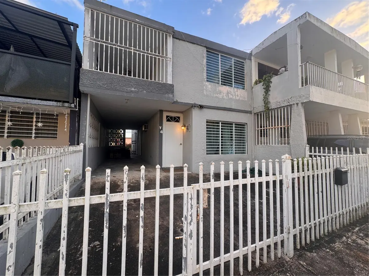 V-4 CALLE 1 REPARTO VALENCIA, Bayamon, PR 00959
