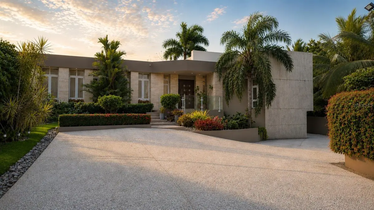 A31 COLINAS DE PARKVILLE ST, Guaynabo, PR 00969