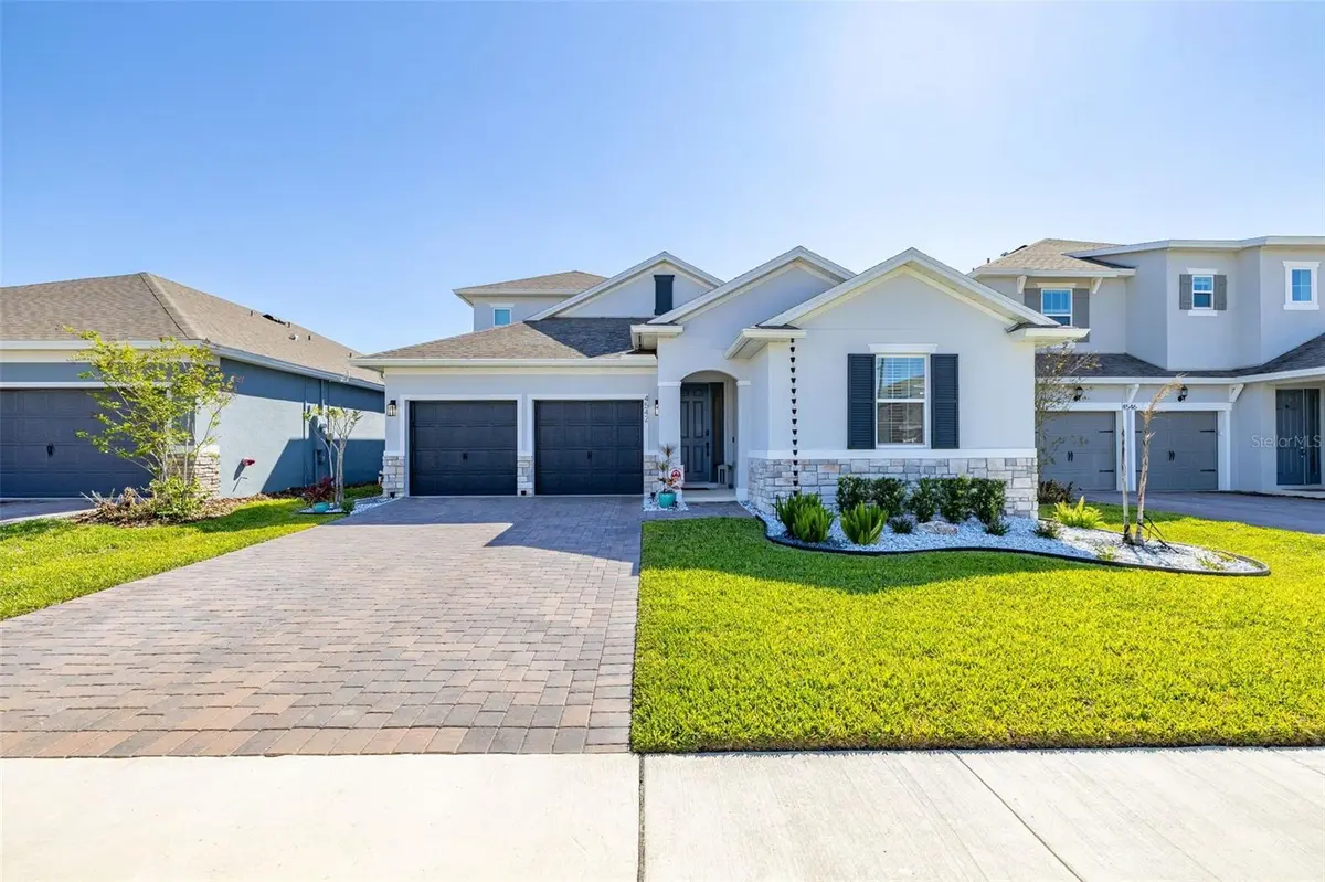 4542 LIONS GATE AVE, Clermont, FL 34711
