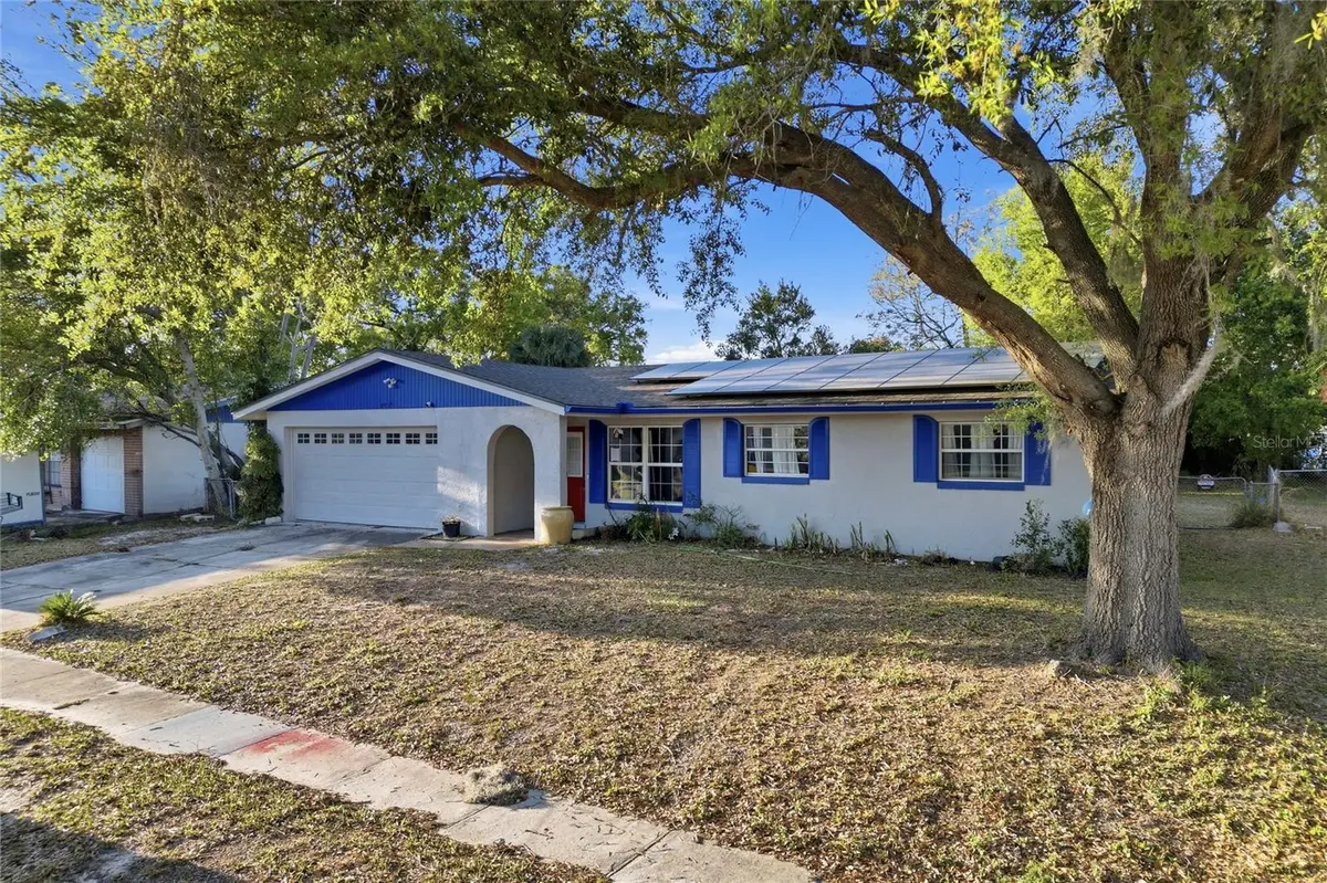 2715 ELMHURST CIR, Orlando, FL 32810