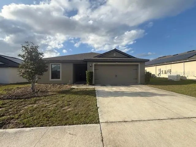 1884 AMBER SWEET CIR, Dundee, FL 33838