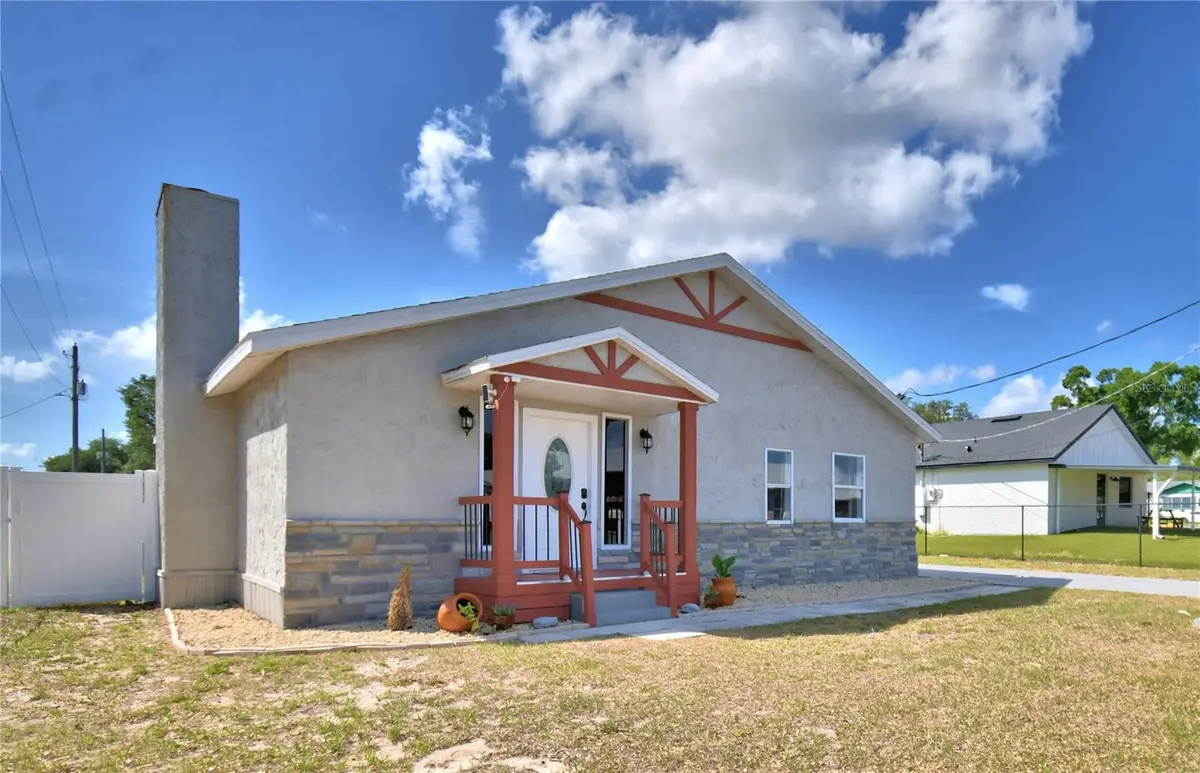 208 CENTER ST, Auburndale, FL 33823