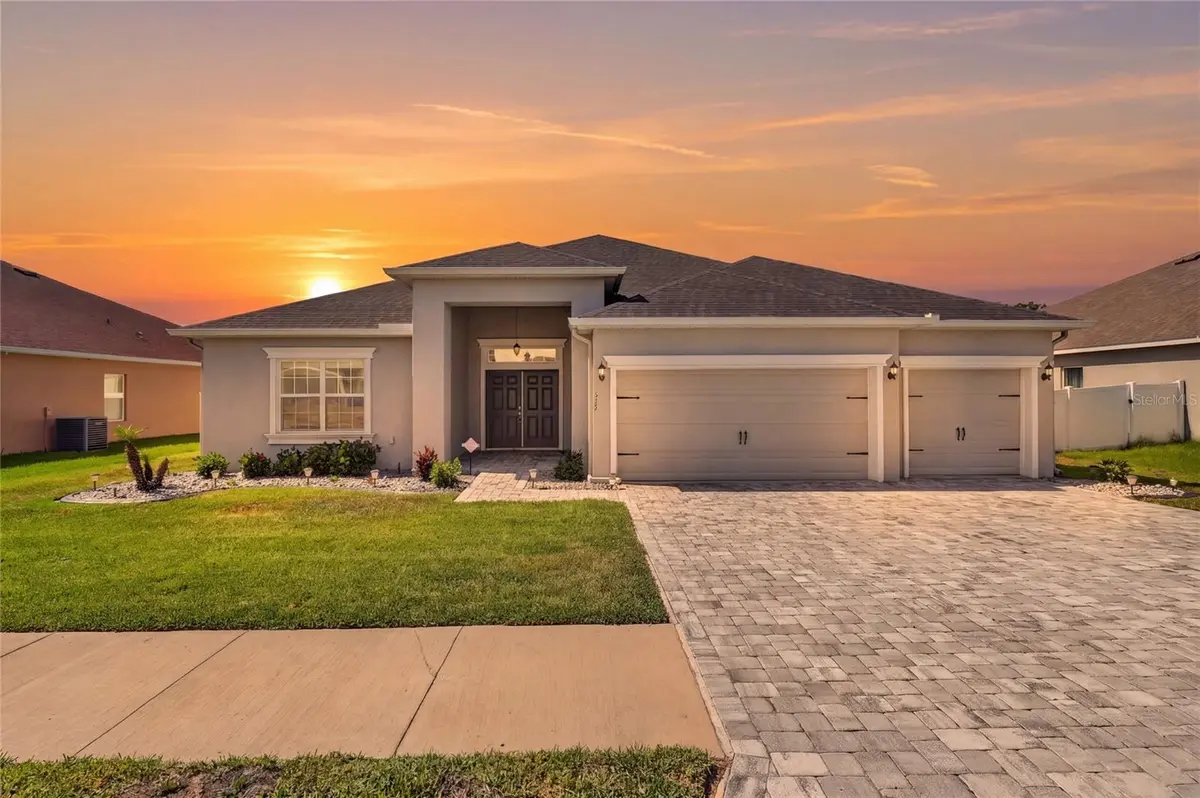 319 TRAVELERS CREEK DR, Auburndale, FL 33823