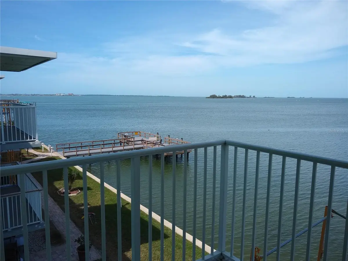 464 N PAULA DR N #323, Dunedin, FL 34698