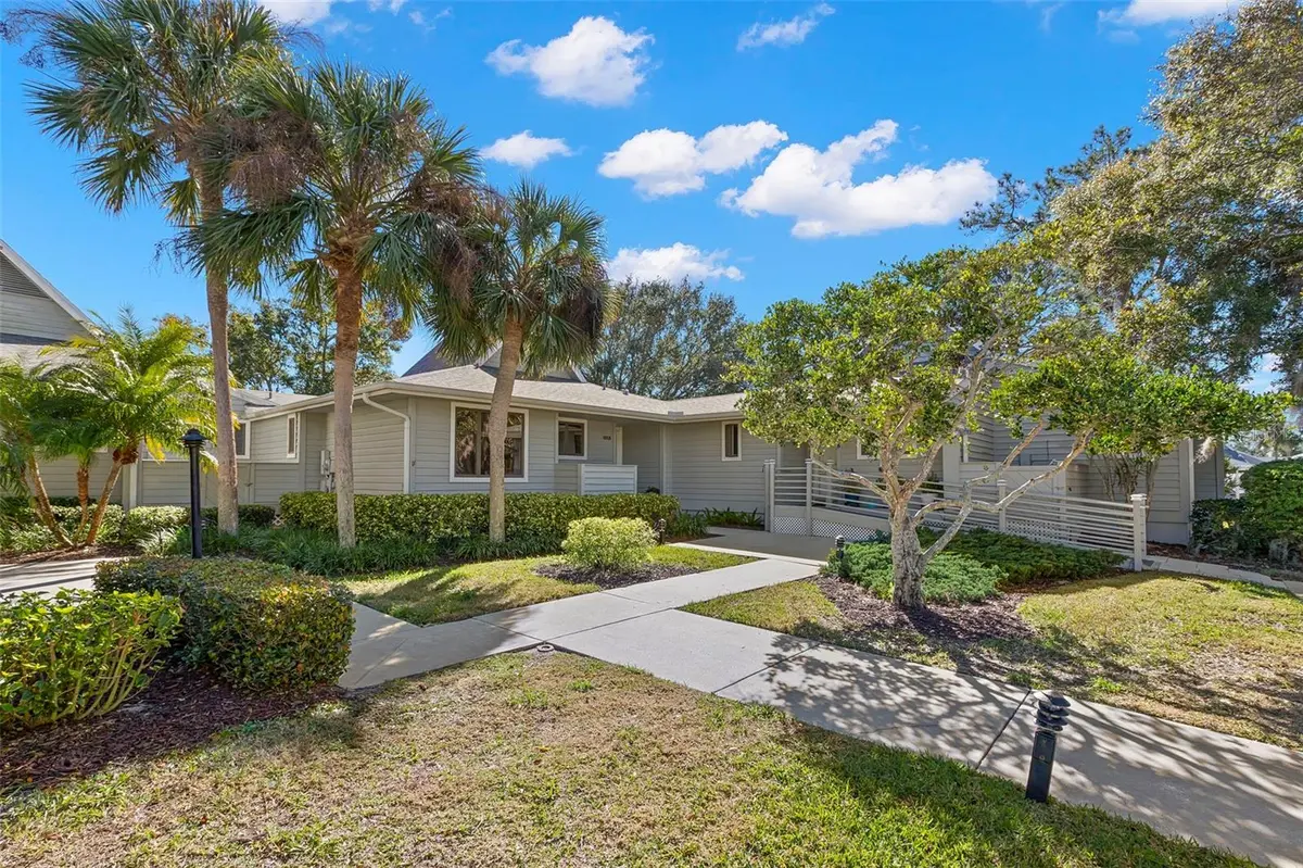 1013 CARAVEL CT, Tarpon Springs, FL 34689