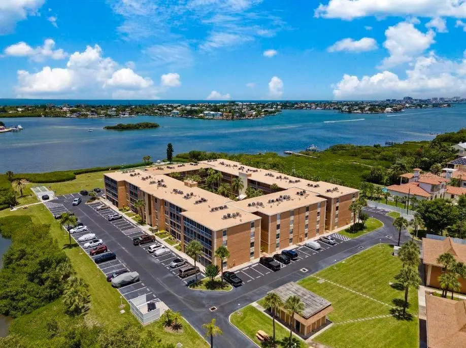 12760 INDIAN ROCKS RD #1110, Largo, FL 33774