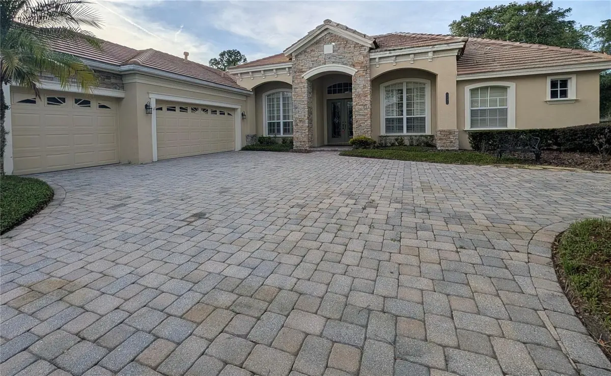 8492 DUNHAM STATION DR, Tampa, FL 33647