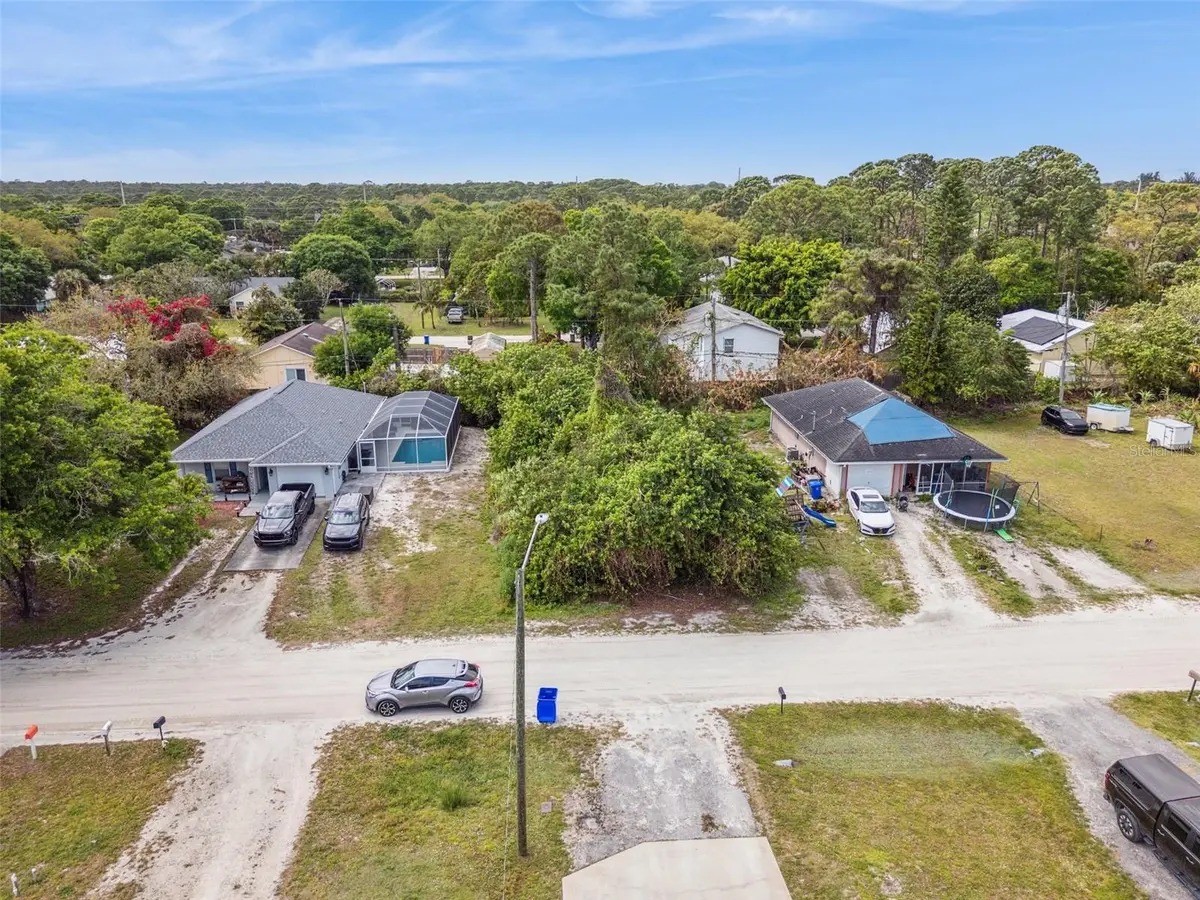 1335 25TH AVE SW, Vero Beach, FL 32962