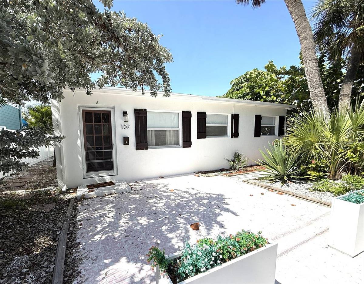 107 4TH AVE, St Pete Beach, FL 33706