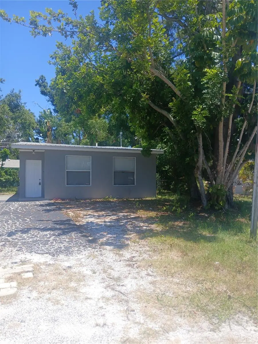 1060 65TH ST S, St Petersburg, FL 33707