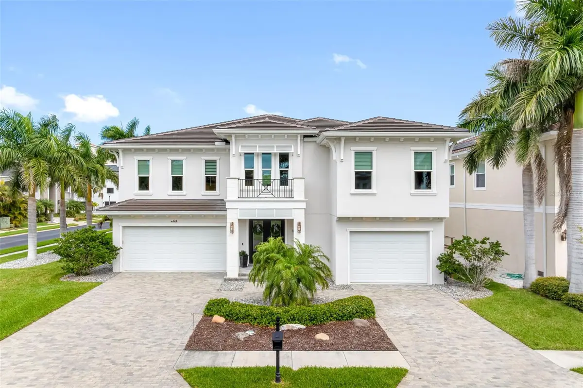 124 FOREST HILLS DR, Redington Shores, FL 33708