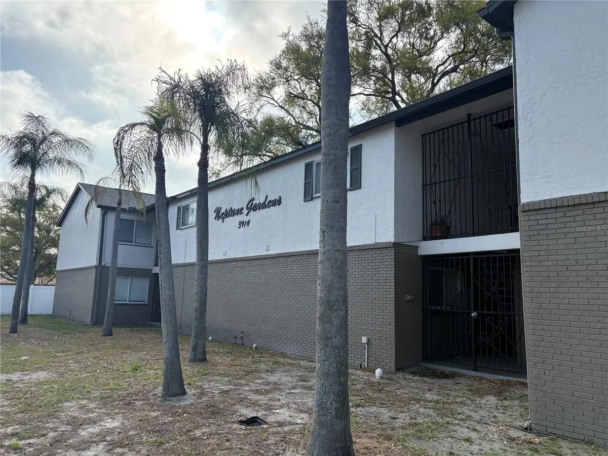 3914 W NEPTUNE ST #27, Tampa, FL 33629