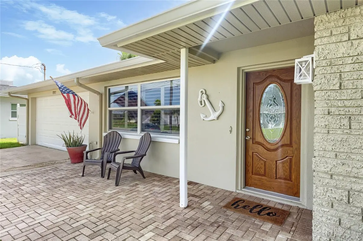2287 CAROLYN DR, Dunedin, FL 34698