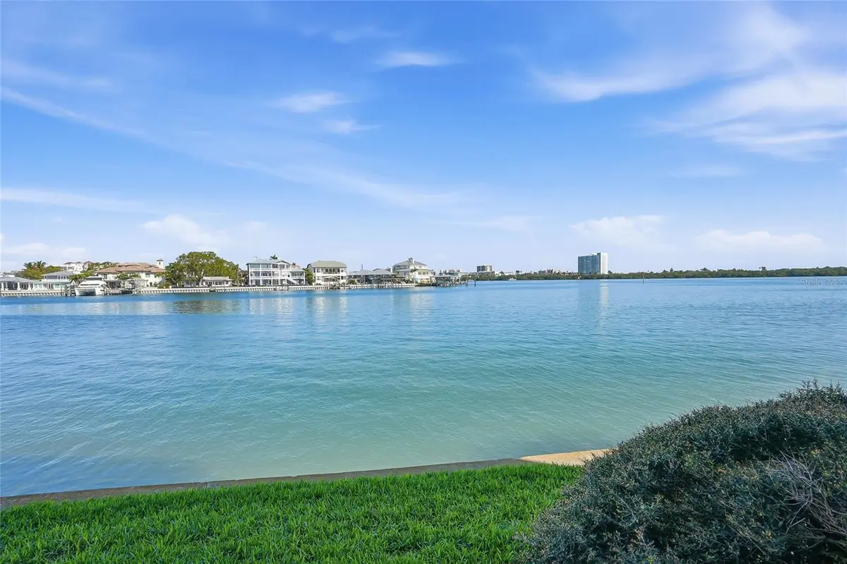 868 BAYWAY BLVD #101, Clearwater Beach, FL 33767