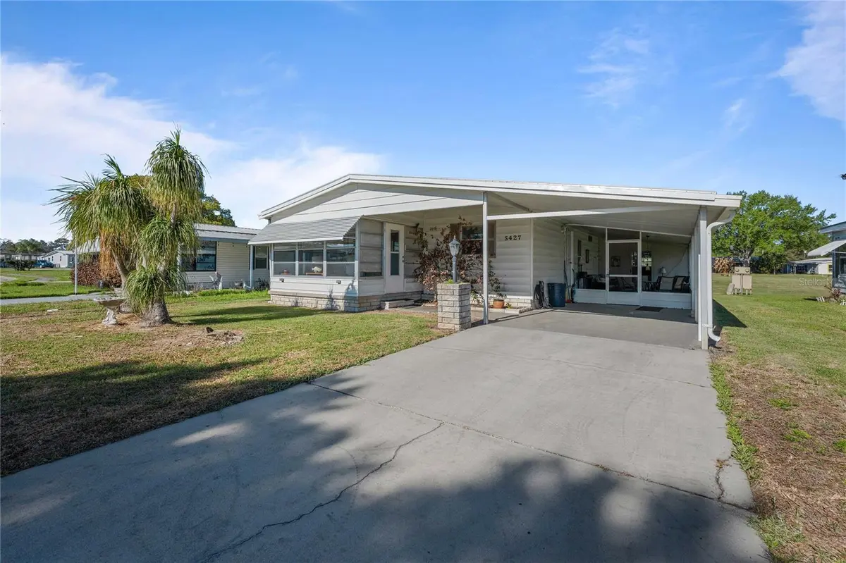 5427 SEVILLE DR, Zephyrhills, FL 33541