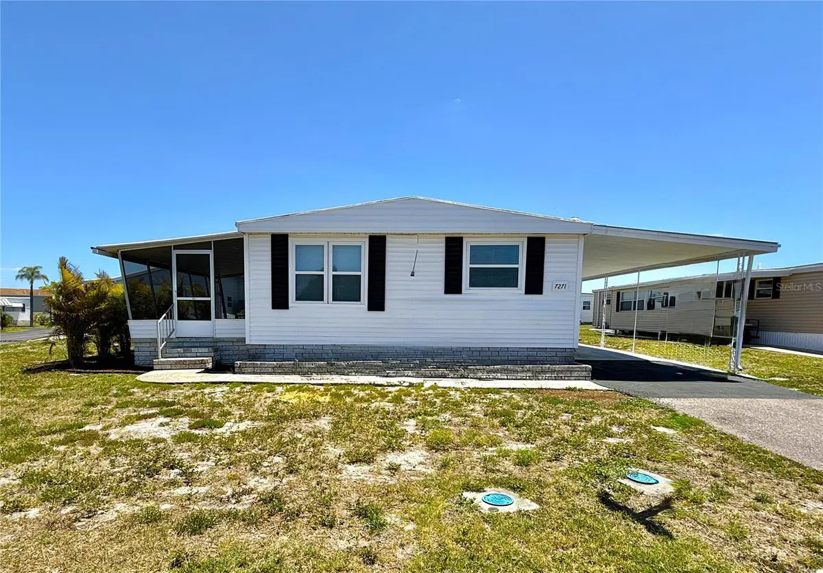 7271 MOUNT ARLINGTON DR NE #430, St Petersburg, FL 33702