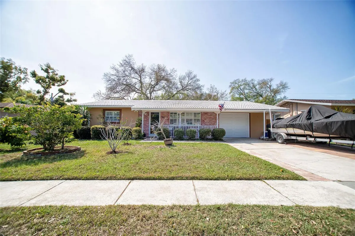 989 8TH AVE NE, Largo, FL 33770