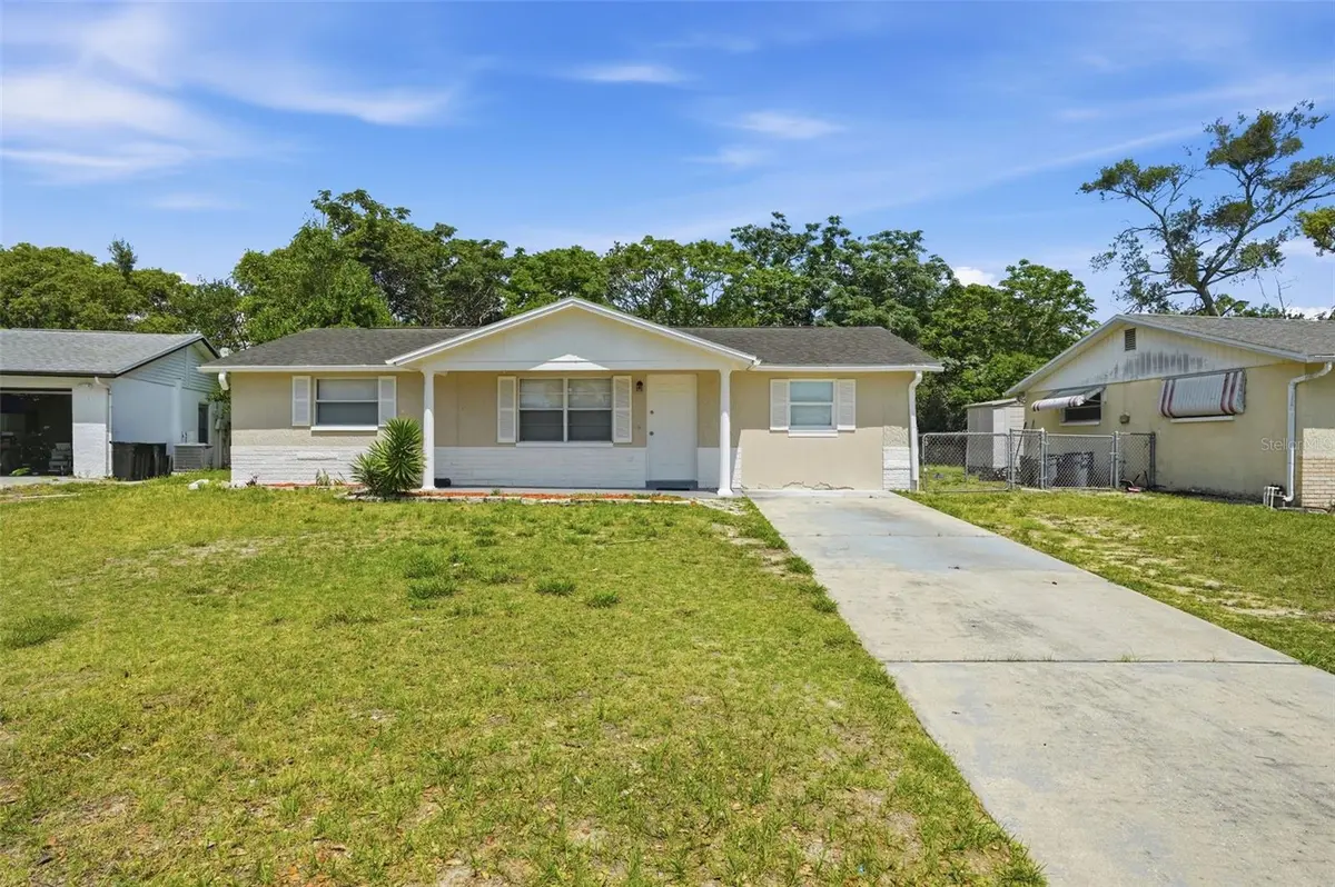 11902 OCEANSIDE DR, Port Richey, FL 34668