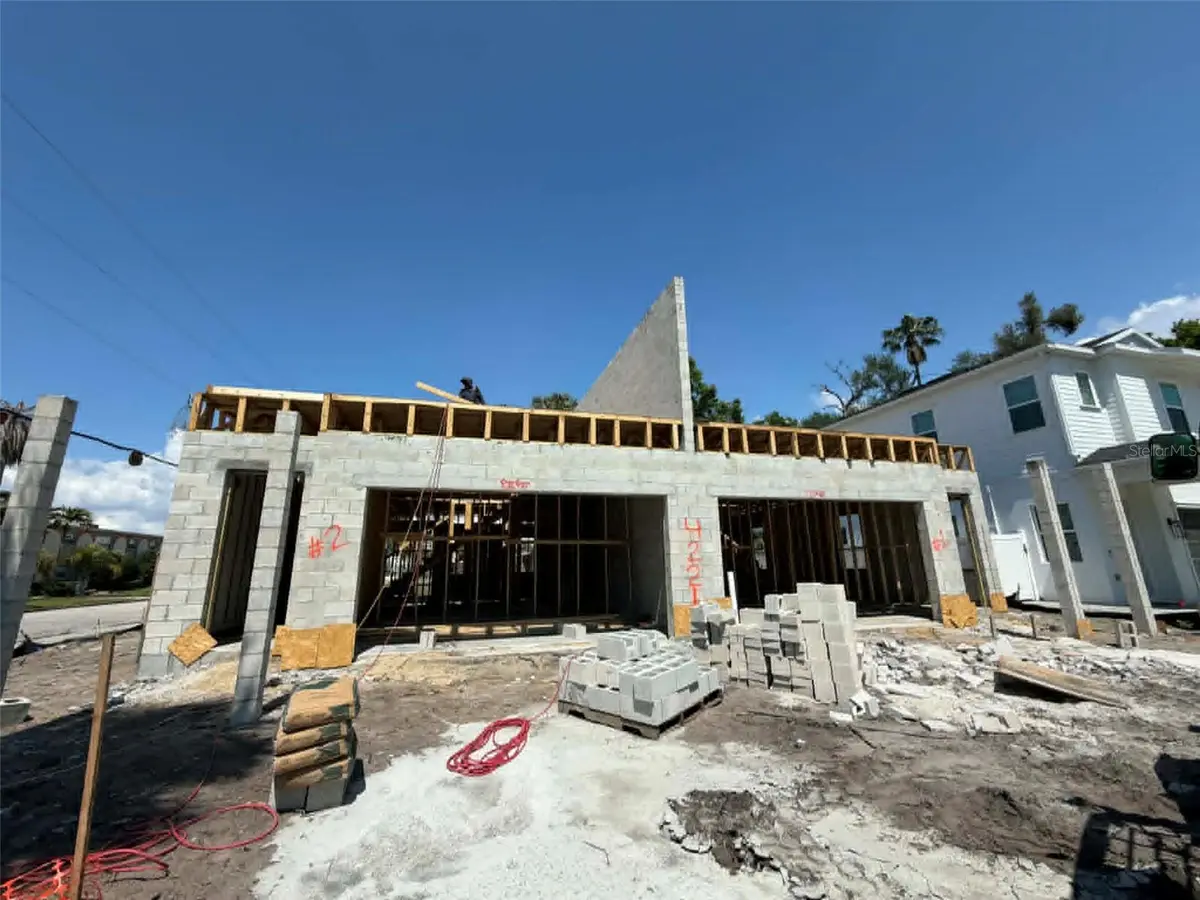 4221 W NORTH B ST #1, Tampa, FL 33609