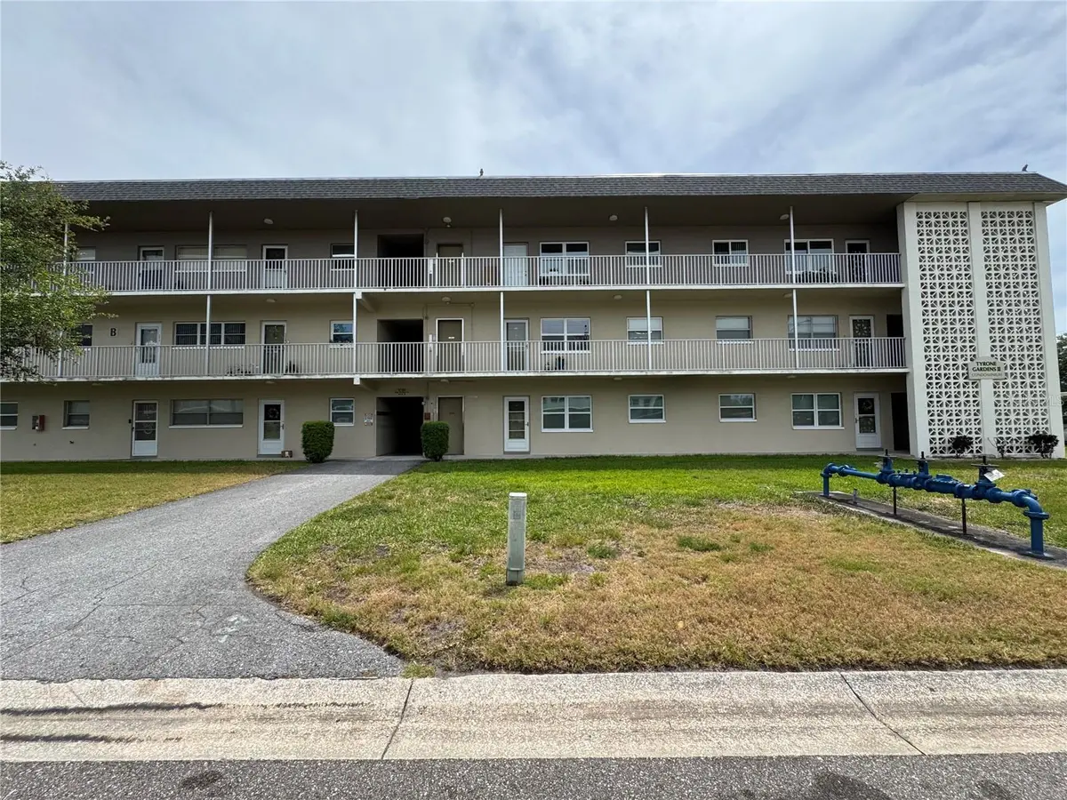 5720 13TH AVE N #106B, St Petersburg, FL 33710