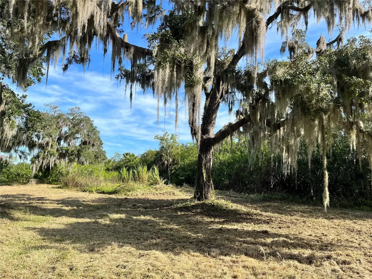 6715 16TH AVE E, Palmetto, FL 34221