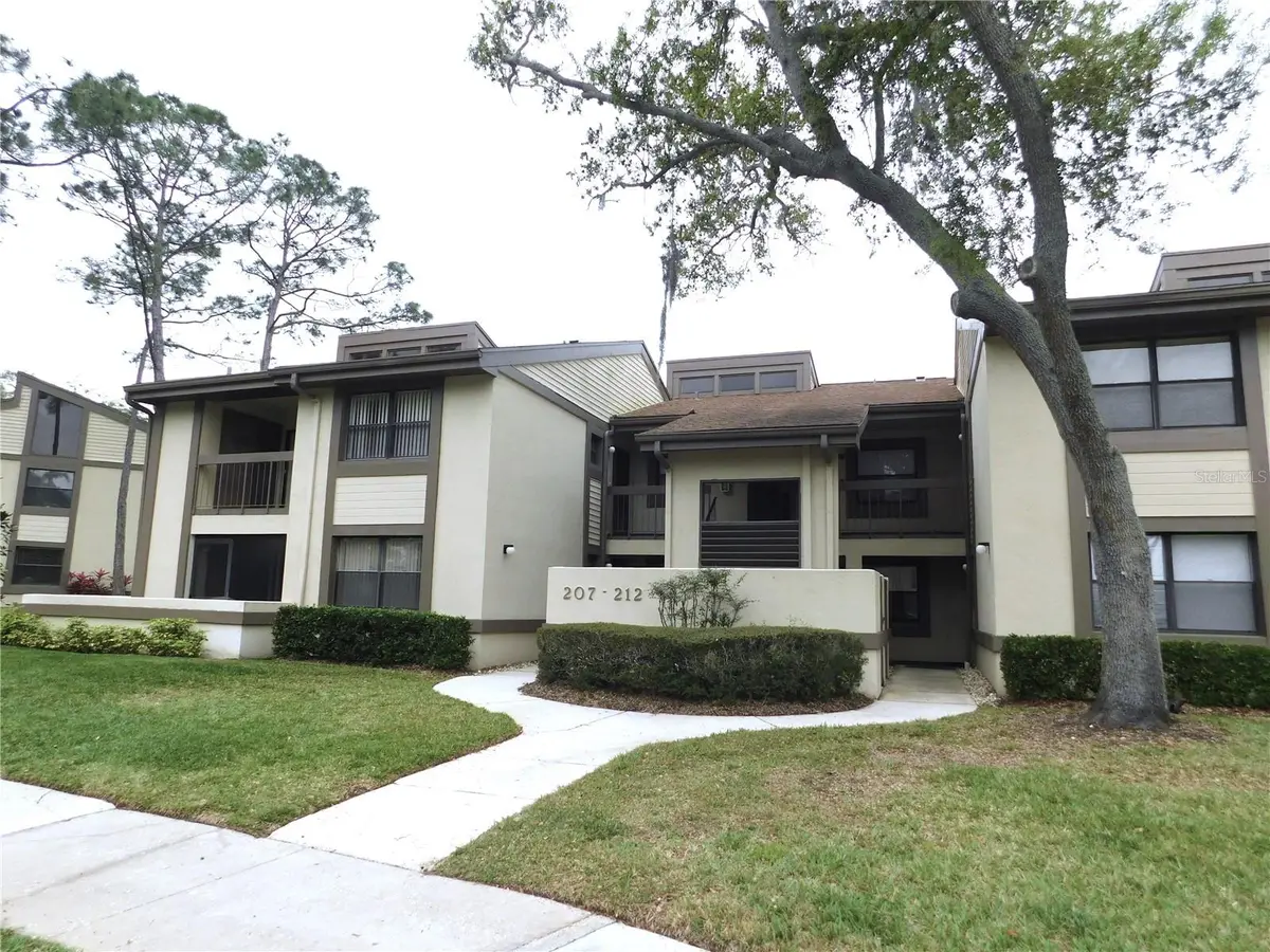 207 WOODLAKE WYNDE #207, Oldsmar, FL 34677