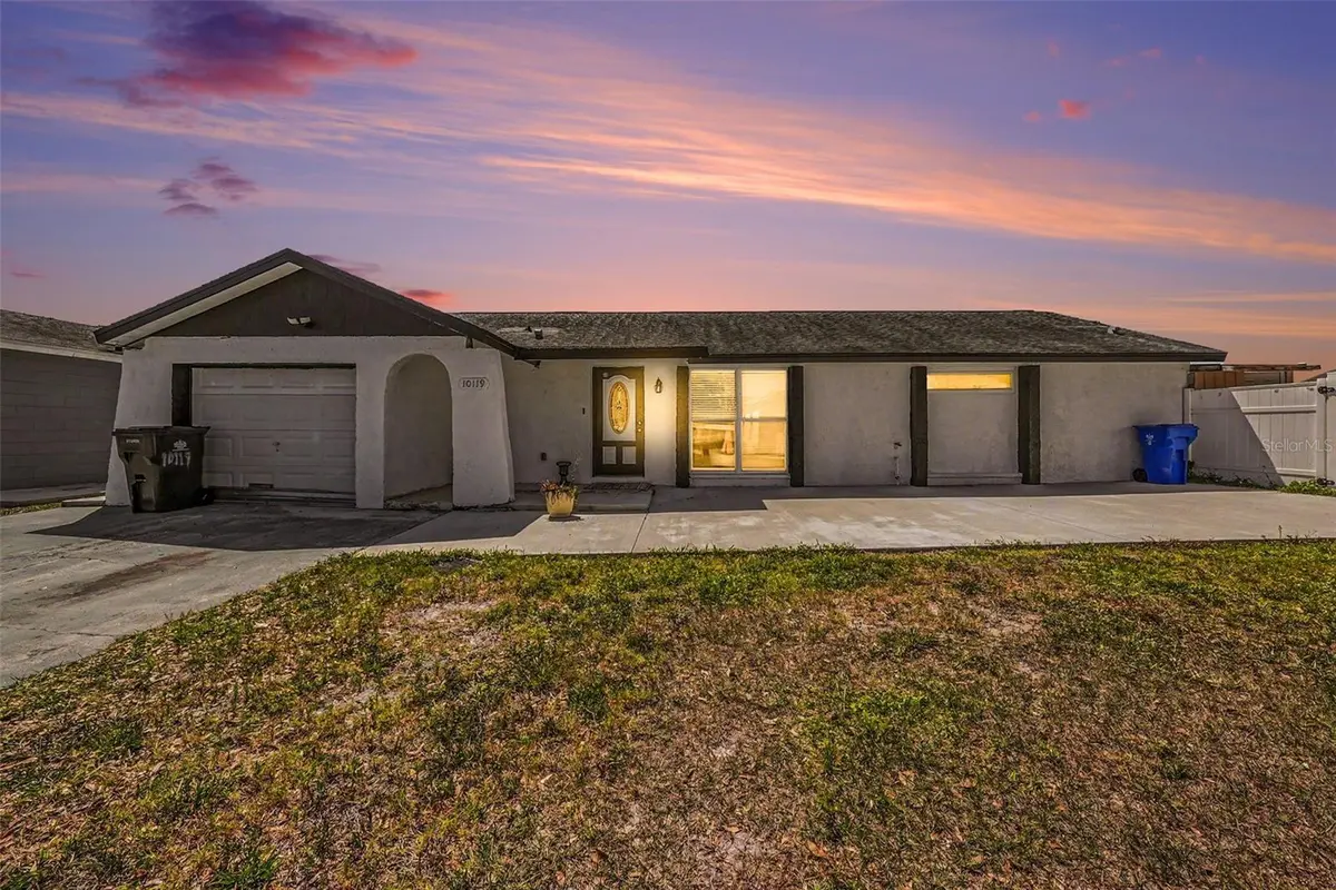 10119 CHIMNEY HILL CT, Tampa, FL 33615