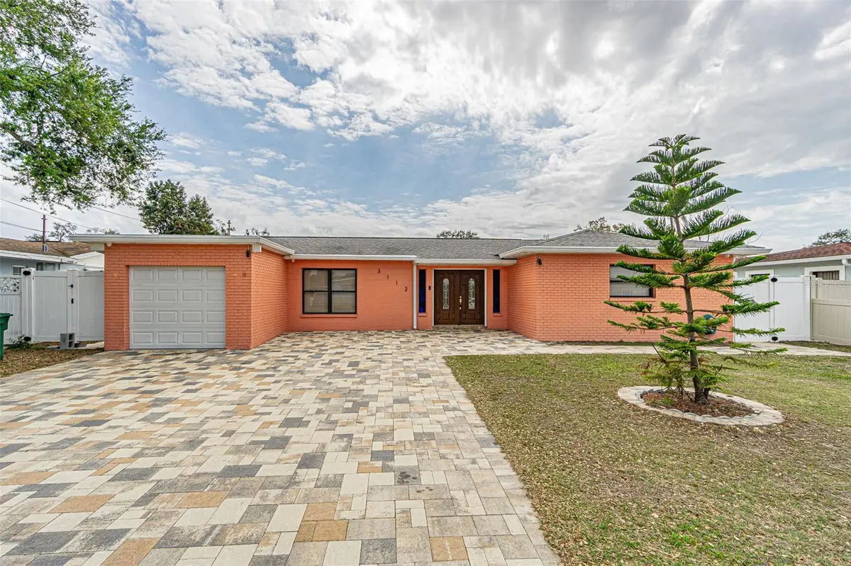 3112 W HENRY AVE, Tampa, FL 33614