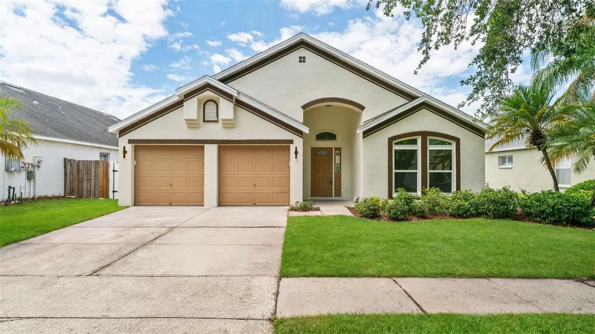 11708 CARROLLWOOD COVE DR, Tampa, FL 33624