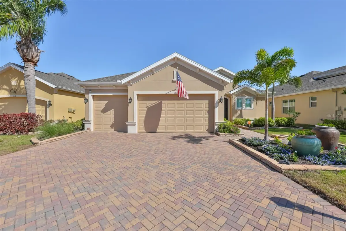 1618 EMERALD DUNES DR, Sun City Center, FL 33573