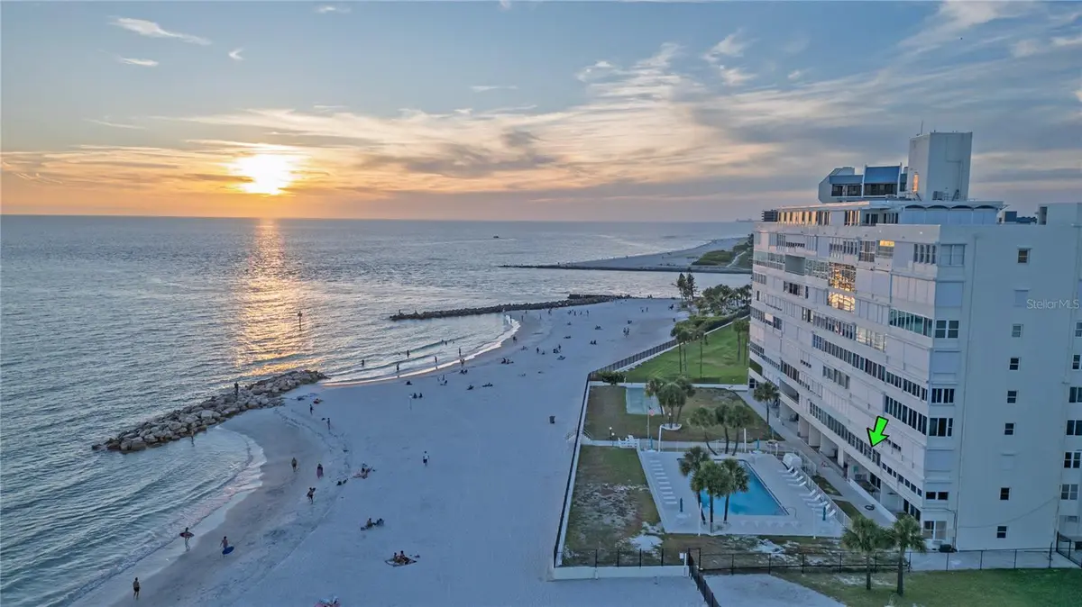 7000 BEACH PLZ #202, St Pete Beach, FL 33706