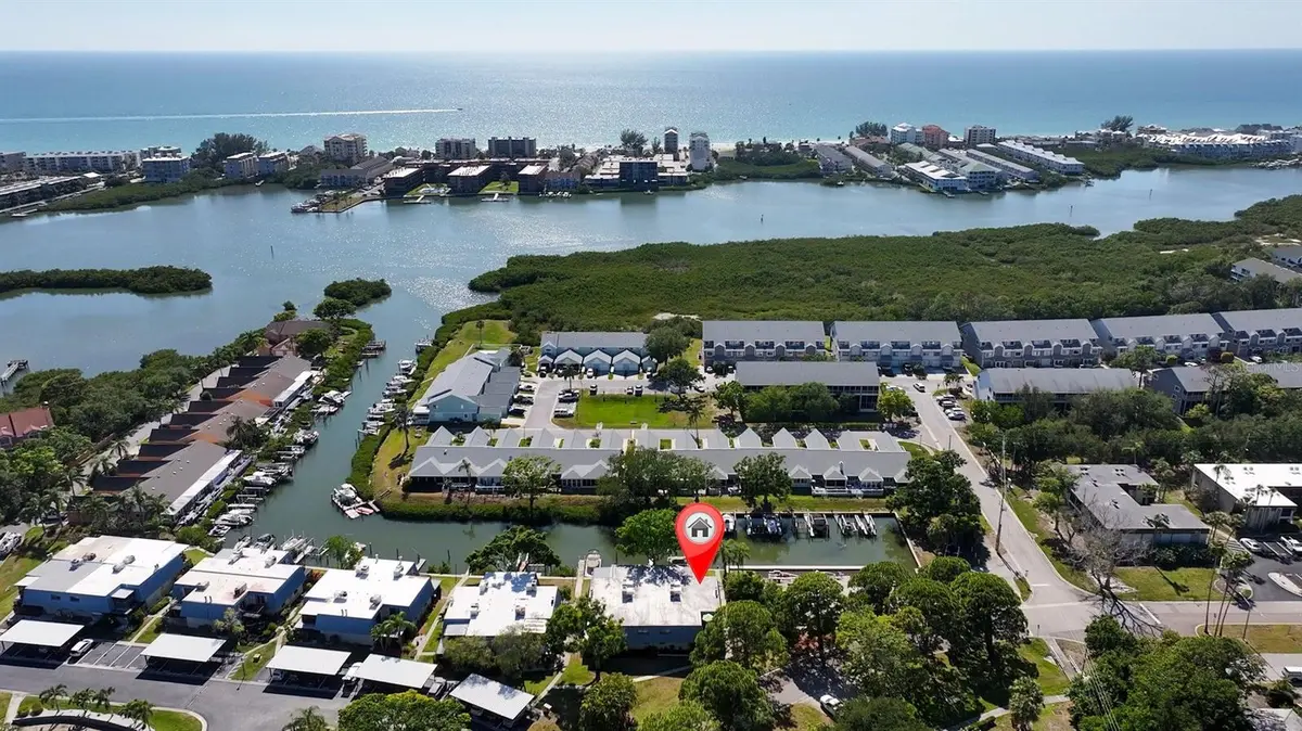 9476 TRADEWINDS AVE #9476, Seminole, FL 33776