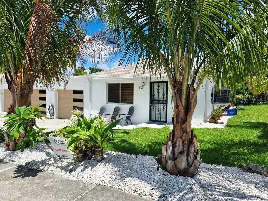 906 E 11TH AVE, New Smyrna Beach, FL 32169