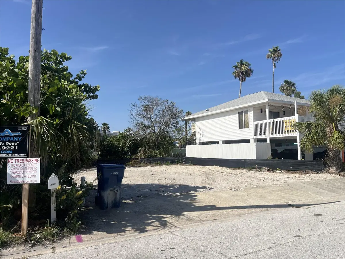 180 E MADEIRA AVE, Madeira Beach, FL 33708