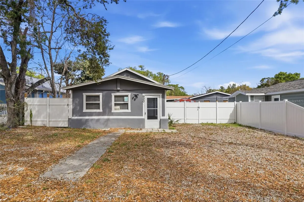 920 E ANNIE ST, Tampa, FL 33612