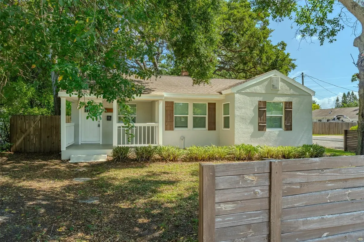 721 38TH AVE N, St Petersburg, FL 33704