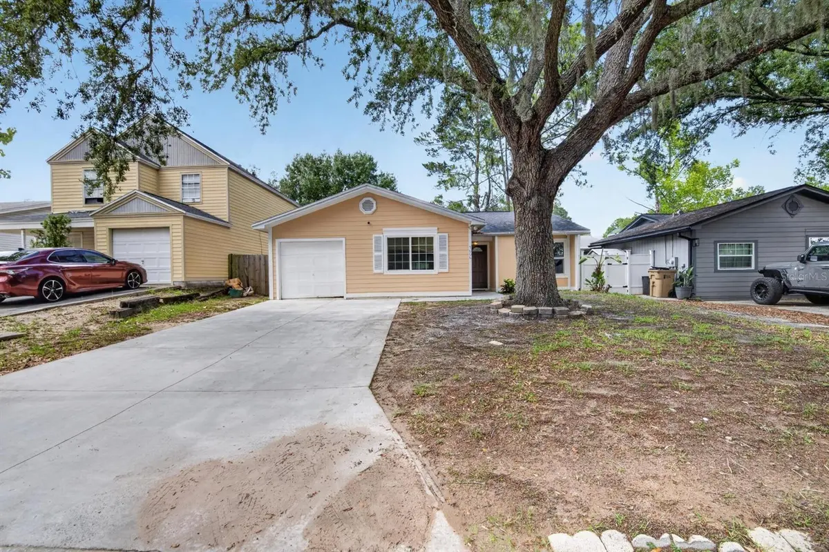 7606 LEON AVE, Tampa, FL 33637